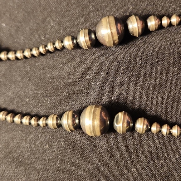 NWOT Native American Made SS Bench Bead Necklace - Picture 7 of 7